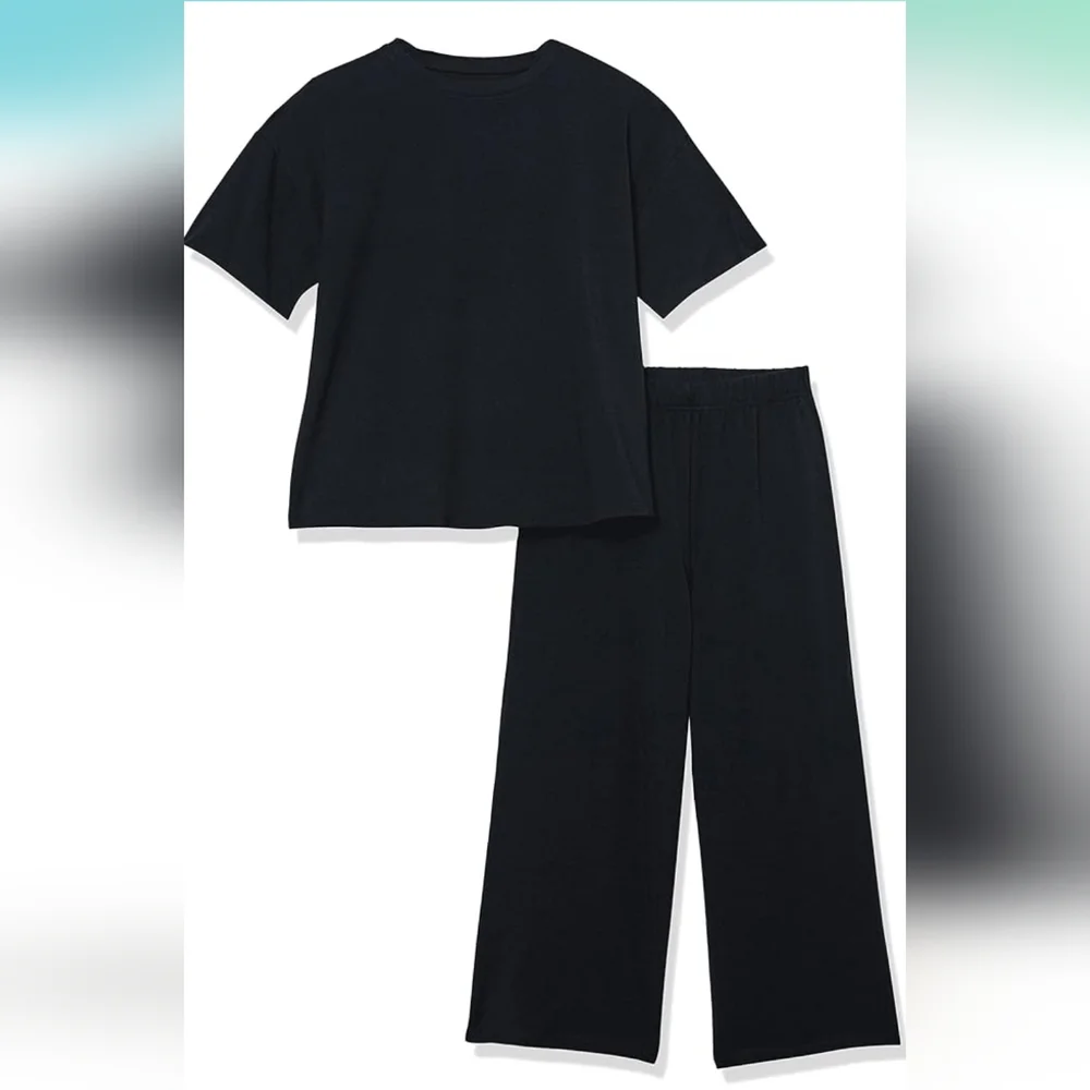 PLUS SIZE Black T-Shirt and Pants  Lounge Set - Picture 3 of 6